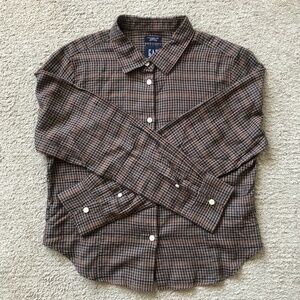 Gap - Fitted 99% Cotton Shirt.